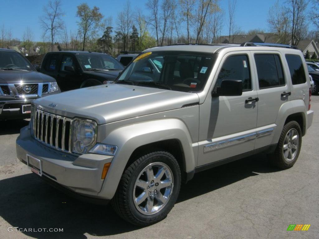 2008 Liberty Limited 4x4 - Light Graystone Pearl / Pastel Pebble Beige photo #1