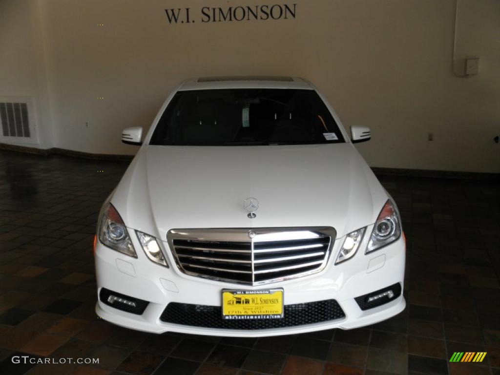 2011 E 350 BlueTEC Sedan - Arctic White / Black photo #2