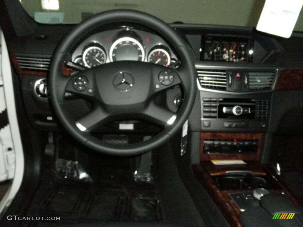 2011 E 350 BlueTEC Sedan - Arctic White / Black photo #9