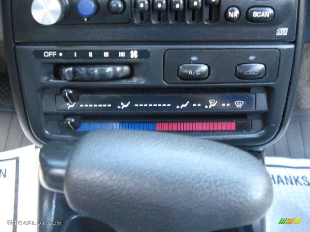 1999 S Series SW2 Wagon - Dark Blue / Gray photo #22