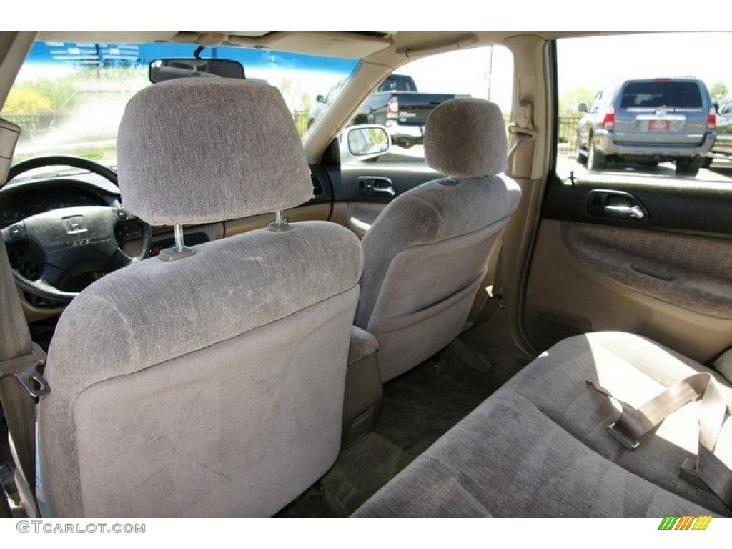 1995 Accord LX Wagon - Frost White / Beige photo #11