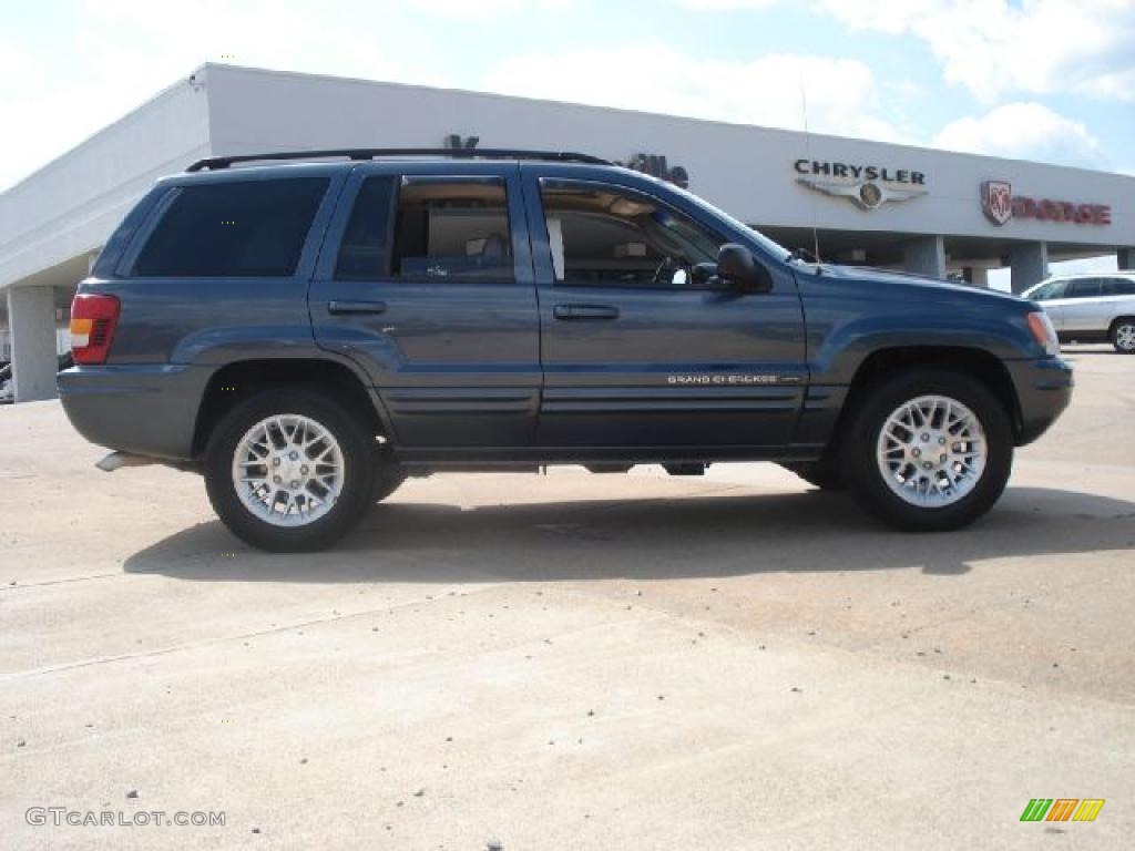 2002 Grand Cherokee Limited 4x4 - Steel Blue Pearlcoat / Taupe photo #2