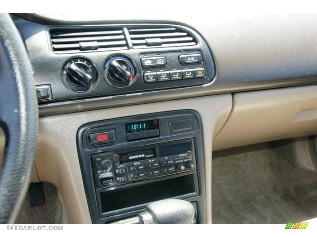 1995 Accord LX Wagon - Frost White / Beige photo #26