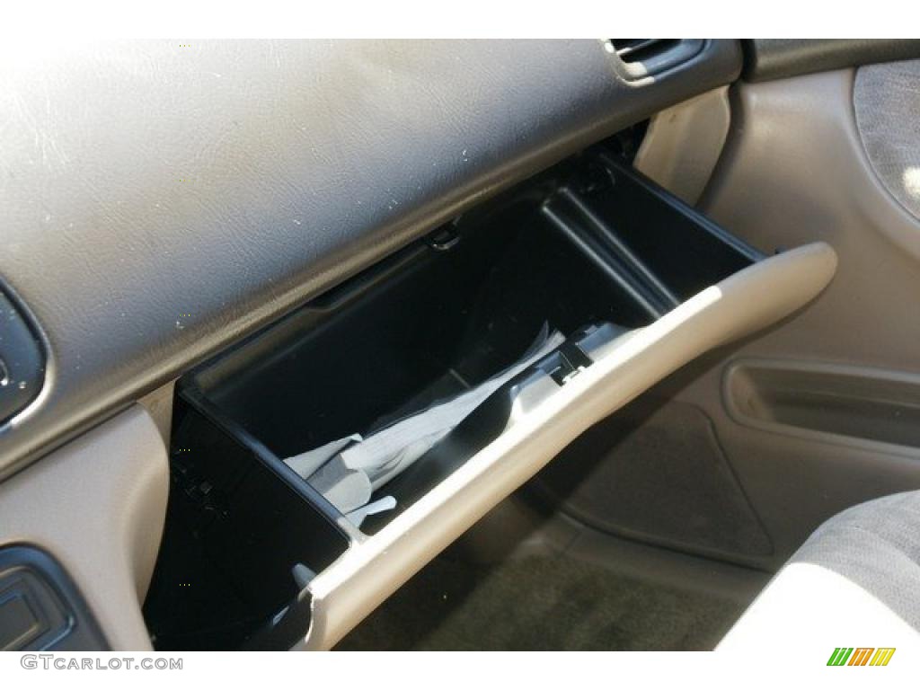 1995 Accord LX Wagon - Frost White / Beige photo #27