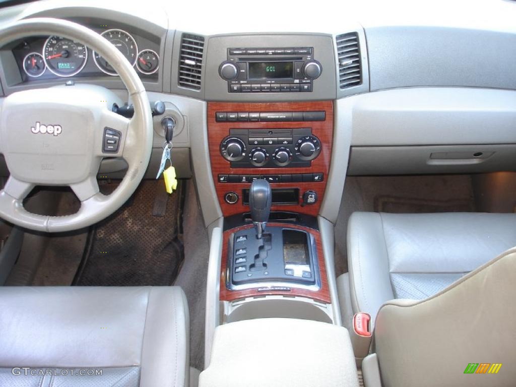 2005 Grand Cherokee Limited 4x4 - Deep Beryl Green Pearl / Medium Slate Gray photo #12