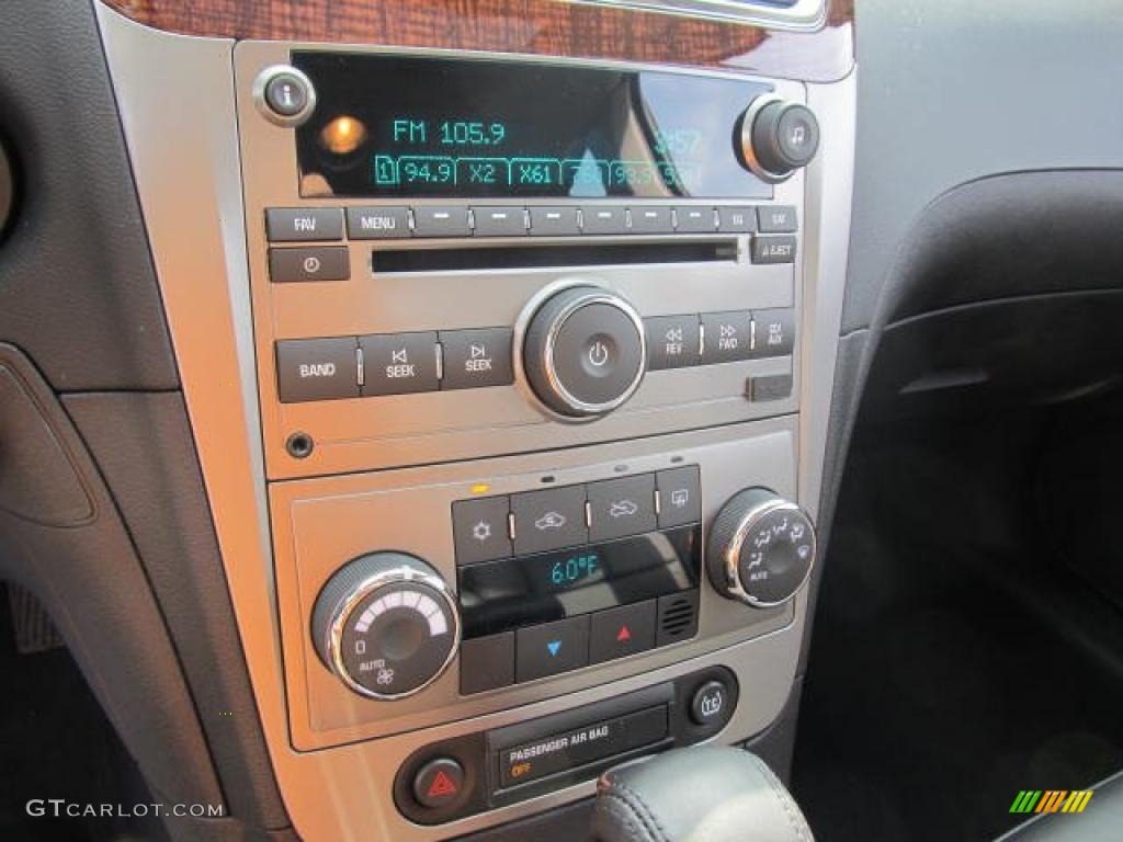 2011 Chevrolet Malibu LTZ Controls Photo #49163579
