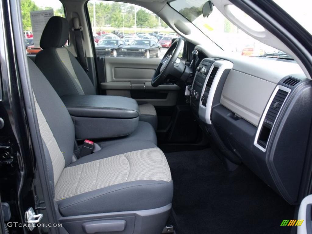 2009 Ram 1500 SLT Crew Cab - Brilliant Black Crystal Pearl / Dark Slate/Medium Graystone photo #19