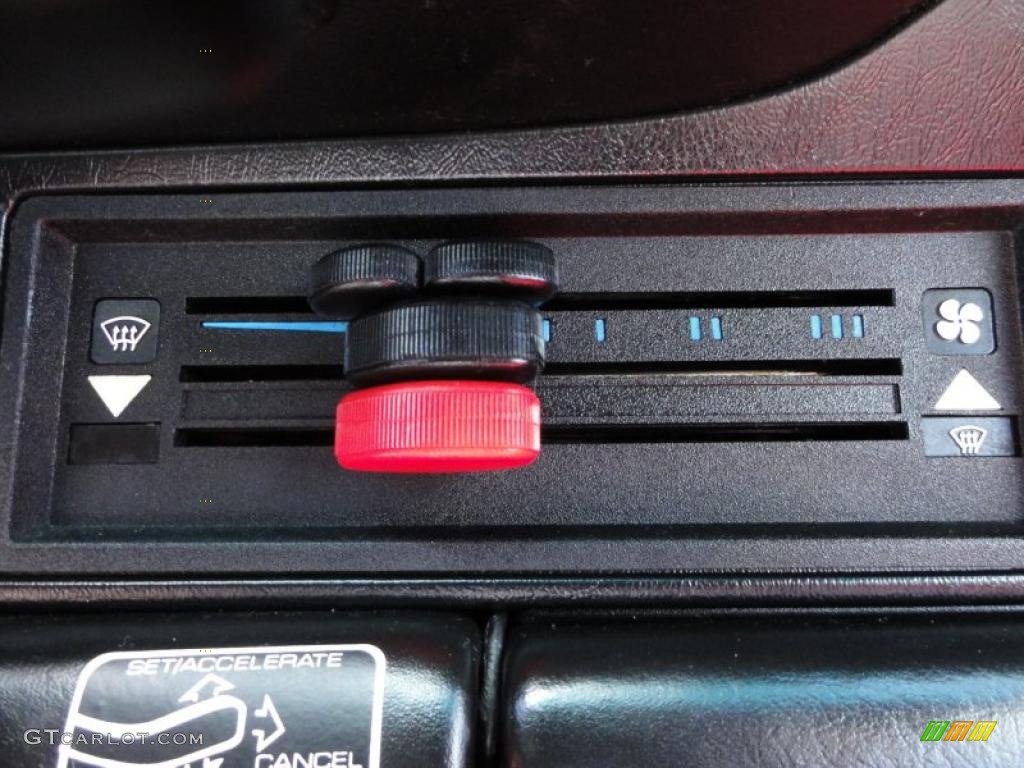 1986 Porsche 911 Carrera Targa Controls Photo #49166675