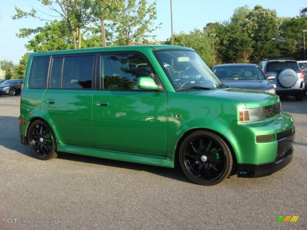 2006 xB Release Series 3.0 - Envy Green / Dark Charcoal photo #2