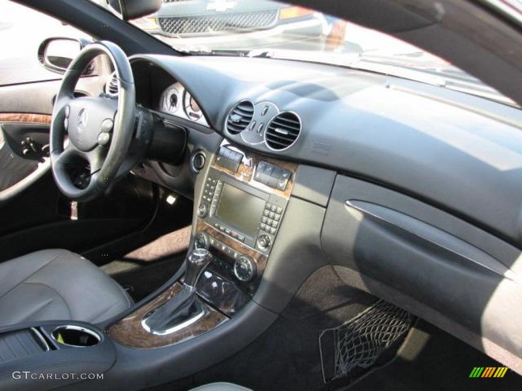 2007 Mercedes-Benz CLK 550 Coupe Dashboard Photos