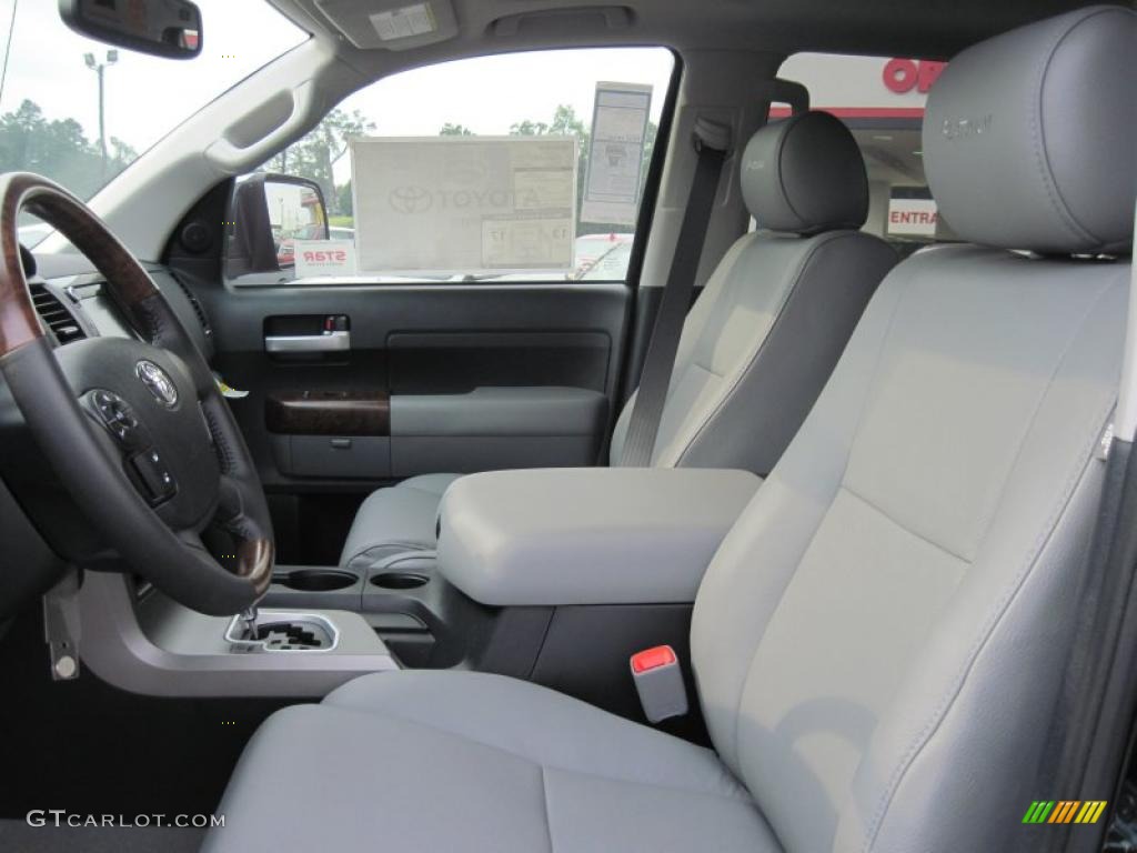2011 Tundra Platinum CrewMax 4x4 - Black / Graphite Gray photo #10