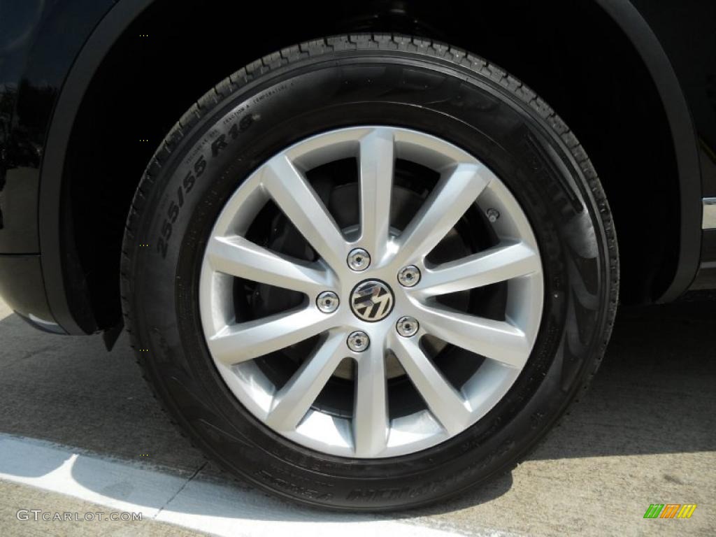 2011 Volkswagen Touareg TDI Sport 4XMotion Wheel Photo #49173692