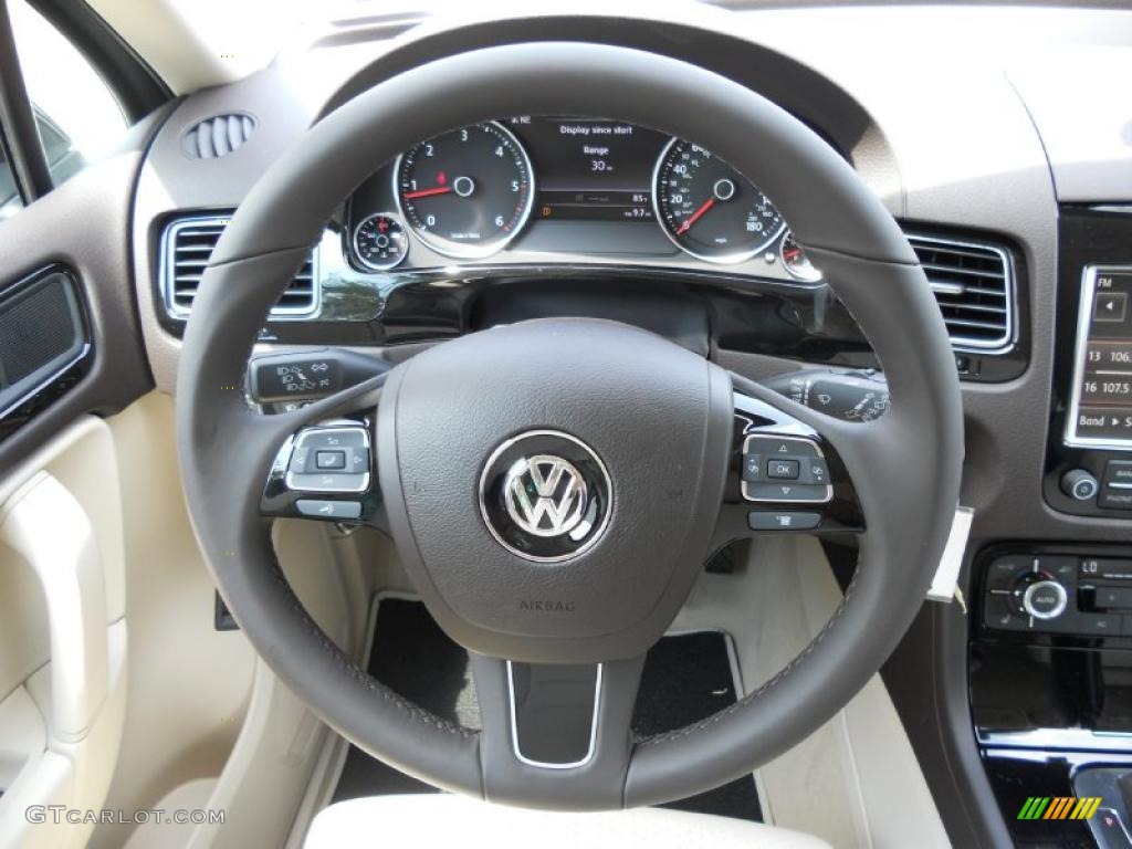2011 Volkswagen Touareg TDI Sport 4XMotion Cornsilk Beige Steering Wheel Photo #49173806