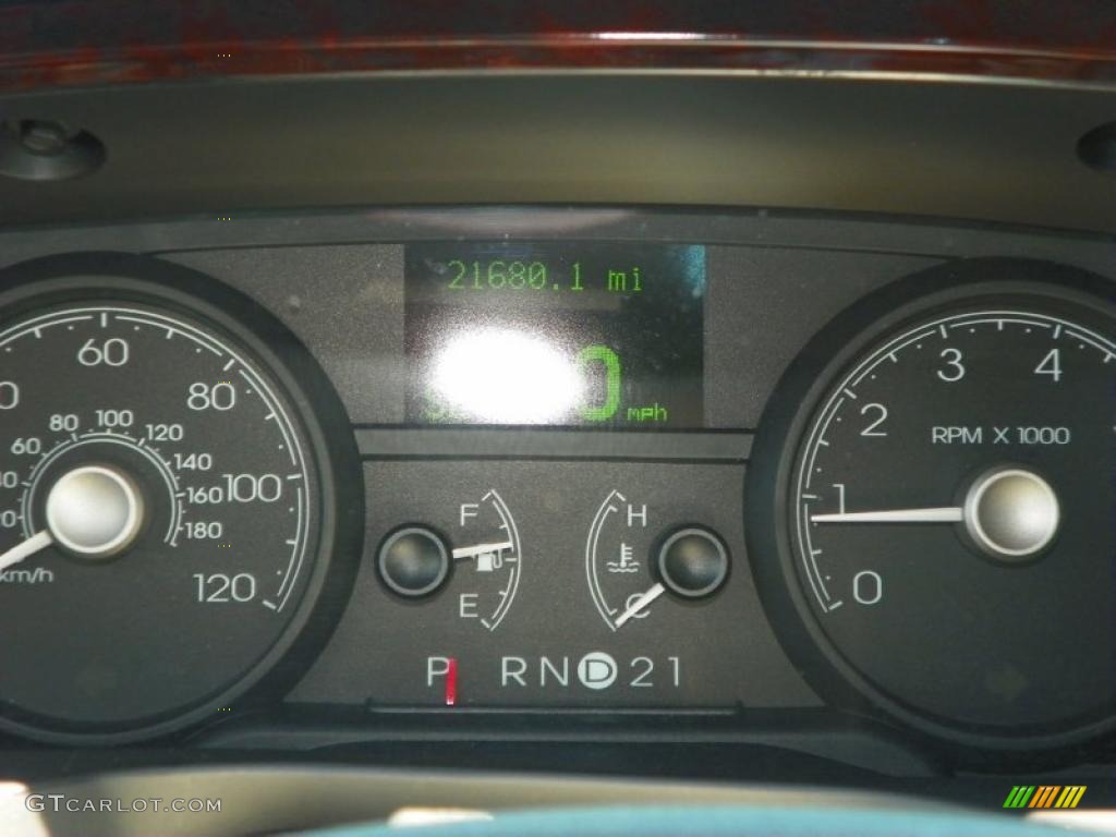 2010 Lincoln Town Car Continental Edition Gauges Photos