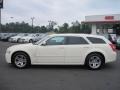 2005 Cool Vanilla White Dodge Magnum R/T  photo #2