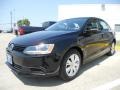 Black - Jetta SE Sedan Photo No. 3
