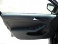 Black - Jetta SE Sedan Photo No. 10