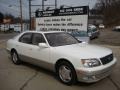 Diamond White Pearl - LS 400 Photo No. 1