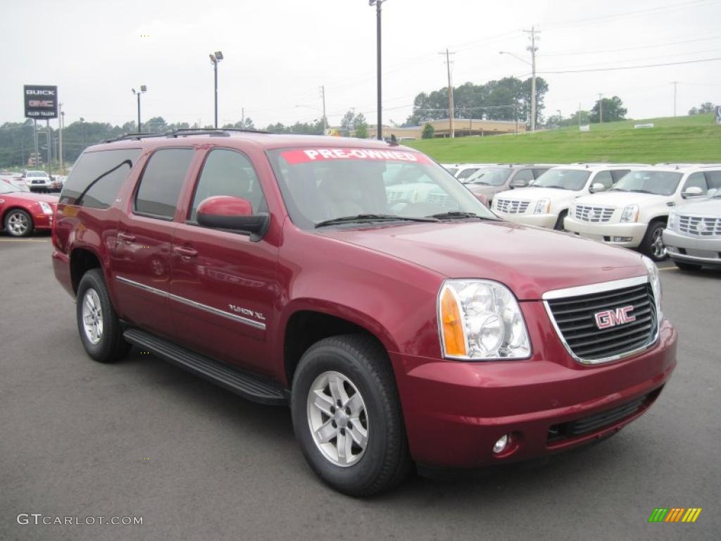 2010 GMC Yukon XL SLT Exterior Photos