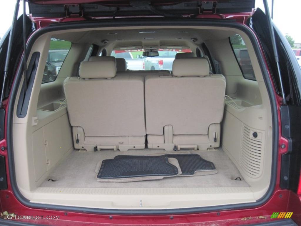 2010 GMC Yukon XL SLT Trunk Photos