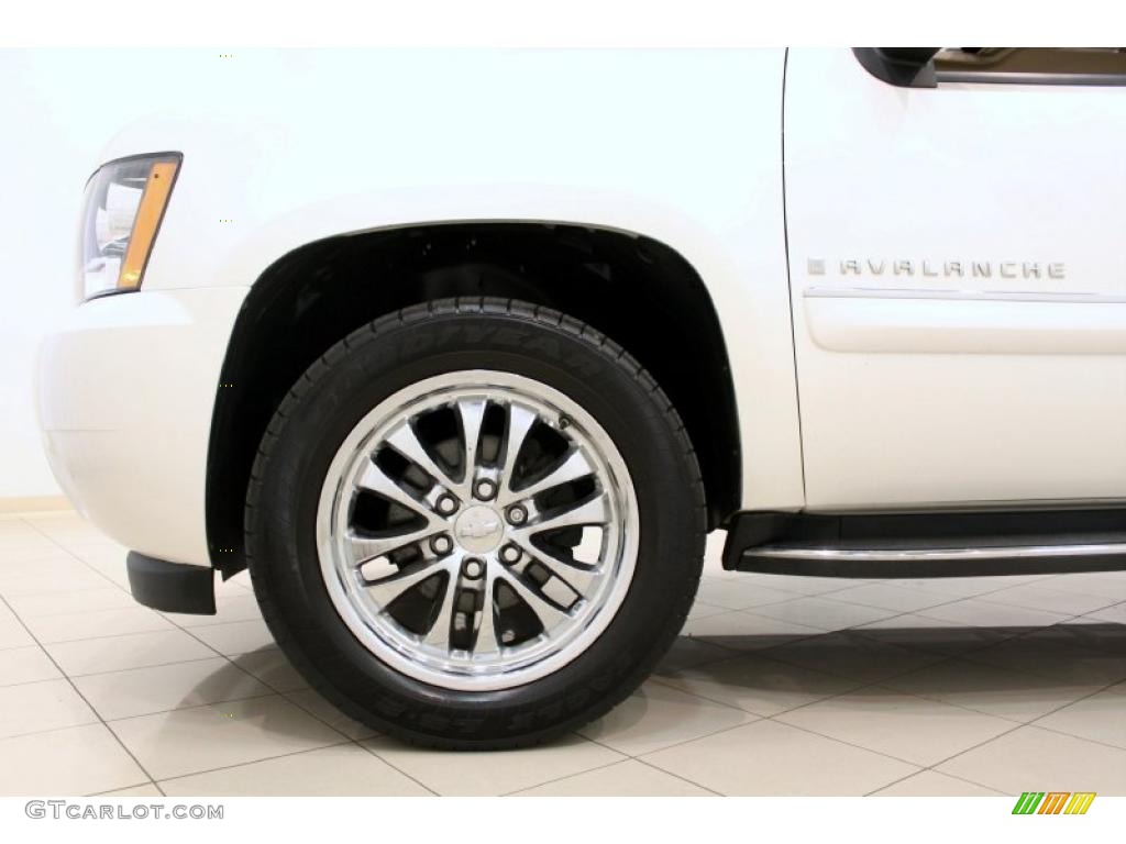 2008 Chevrolet Avalanche LTZ 4x4 Custom Wheels Photo #49179707