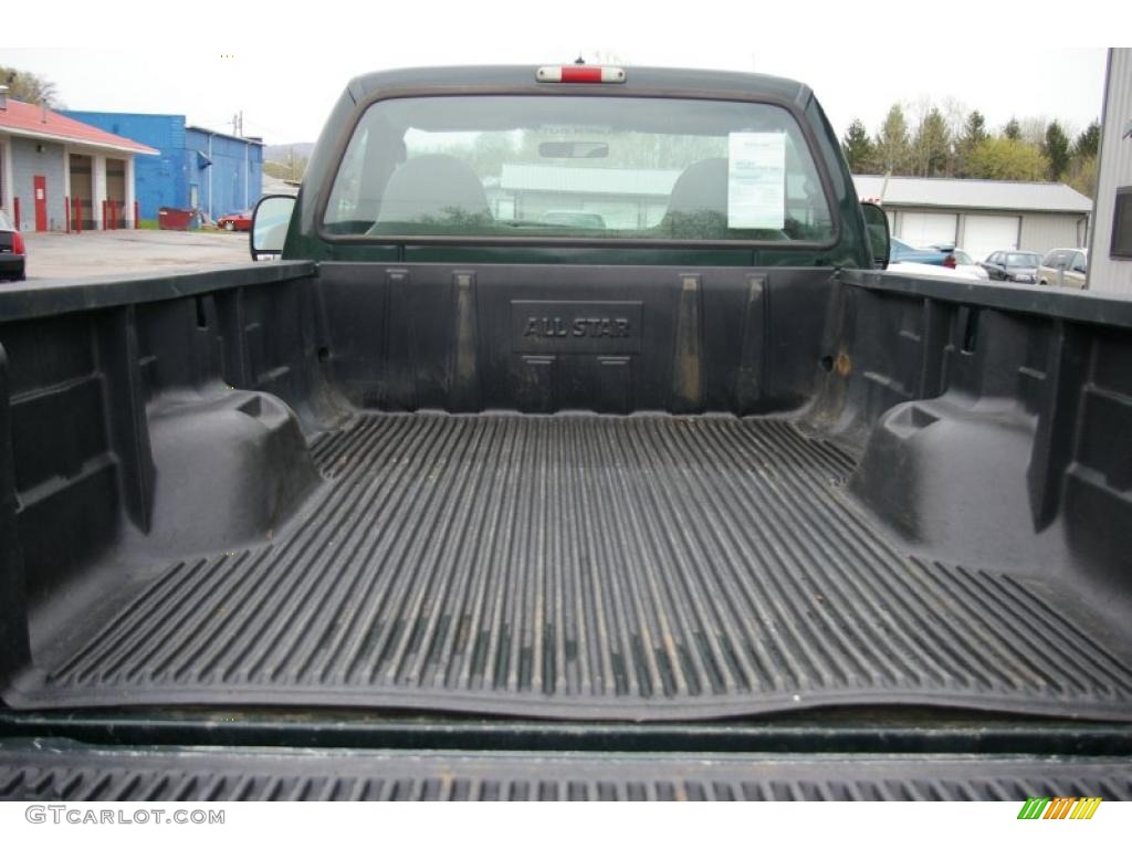 2003 F250 Super Duty XL Regular Cab 4x4 - Dark Highland Green Metallic / Medium Flint Grey photo #6