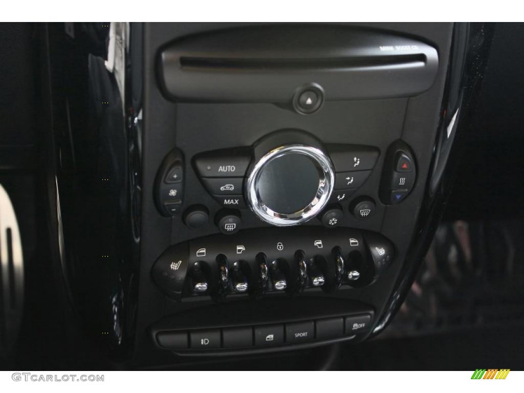2011 Mini Cooper S Countryman All4 AWD Controls Photo #49180343