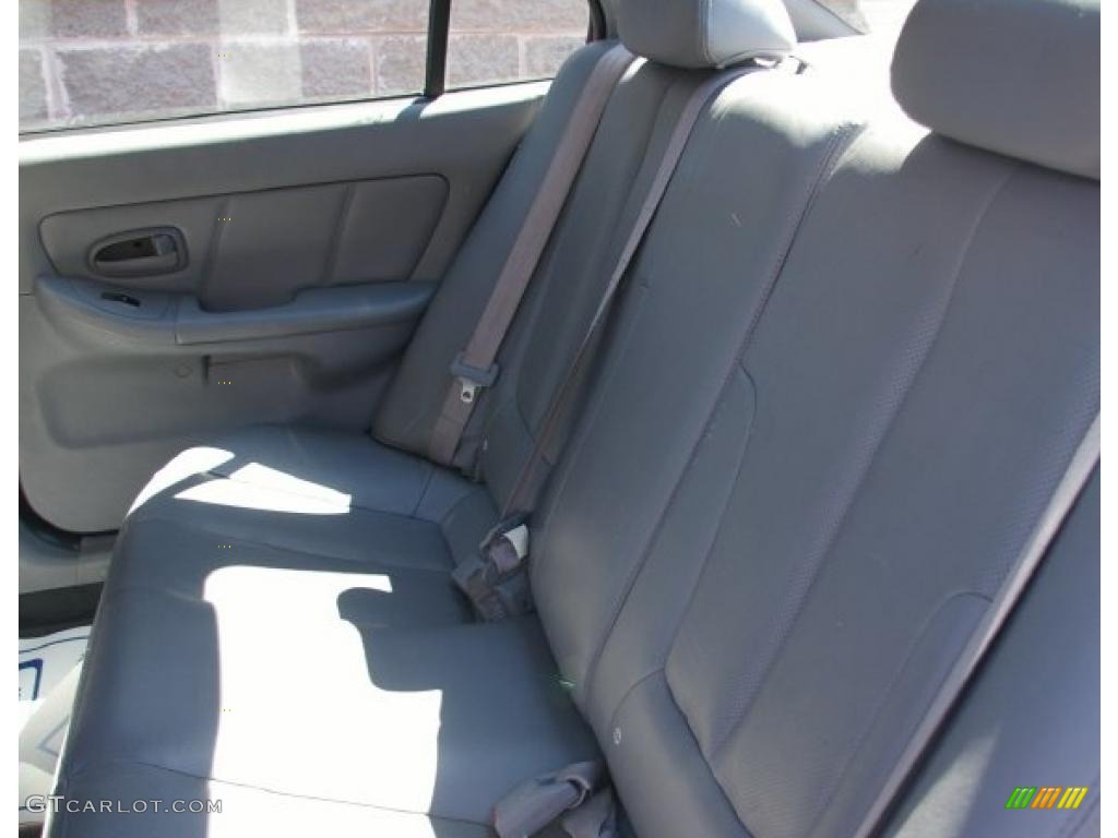 2004 Elantra GT Sedan - Rally Red / Dark Gray photo #4