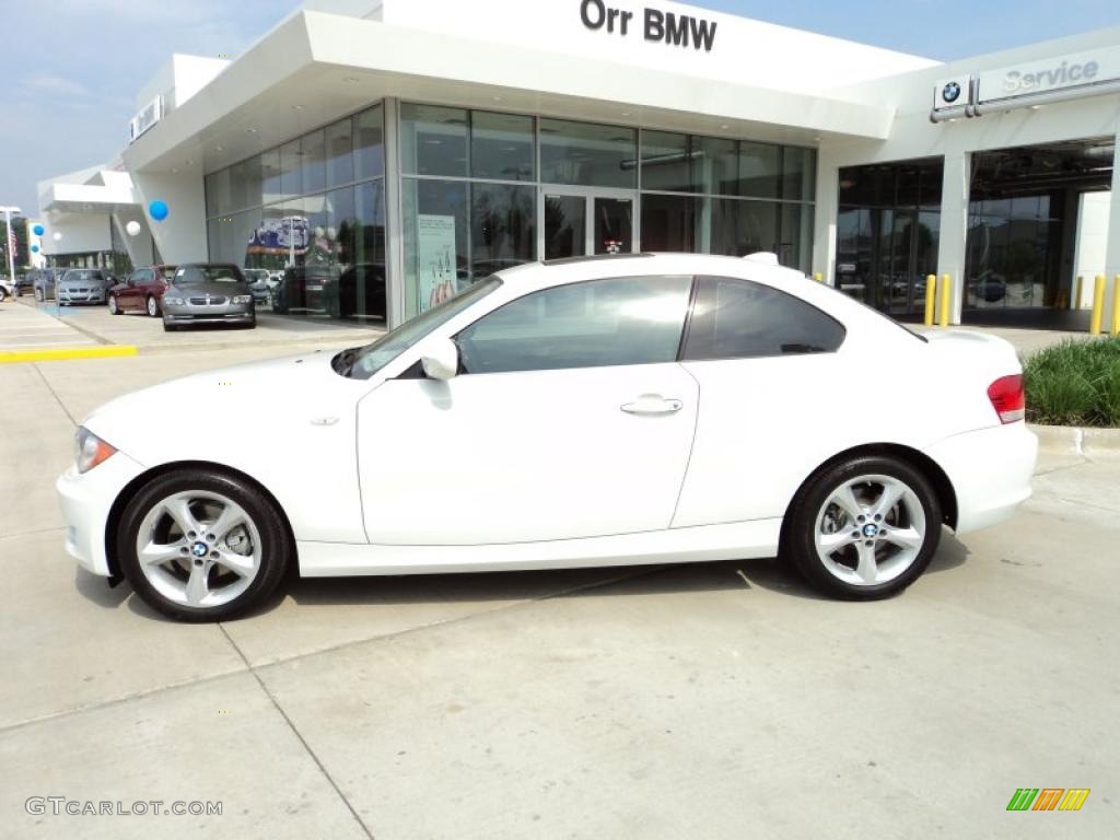 2011 1 Series 128i Coupe - Alpine White / Taupe photo #3