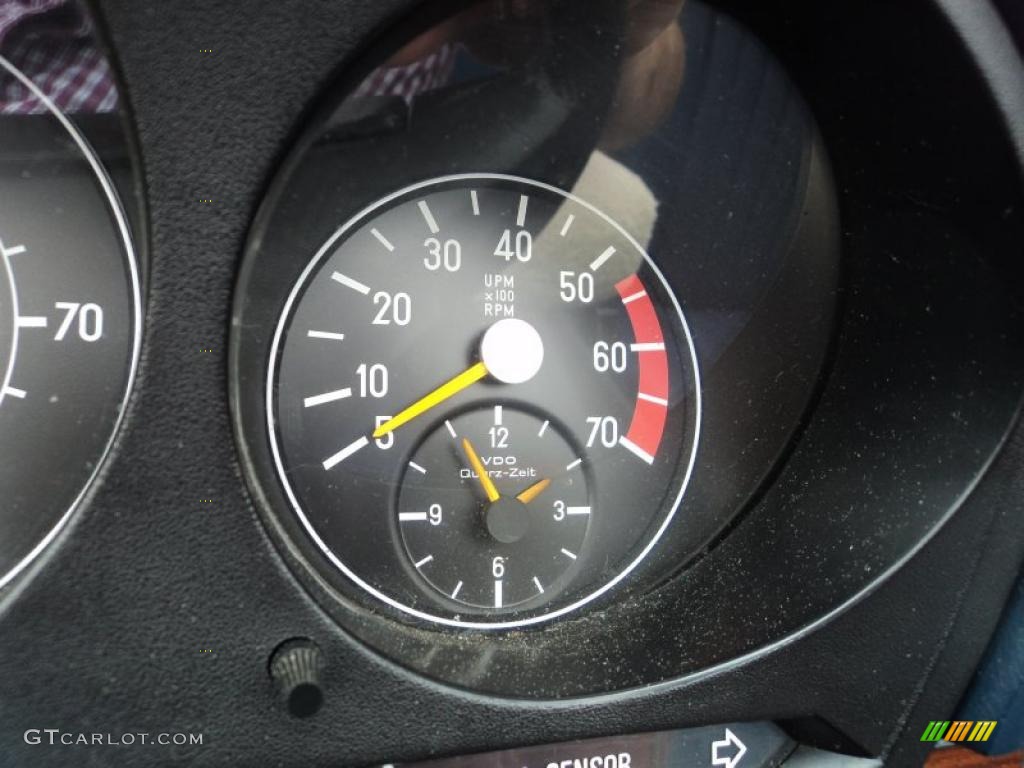 1980 Mercedes-Benz SL Class 450 SL Roadster Gauges Photo #49182773