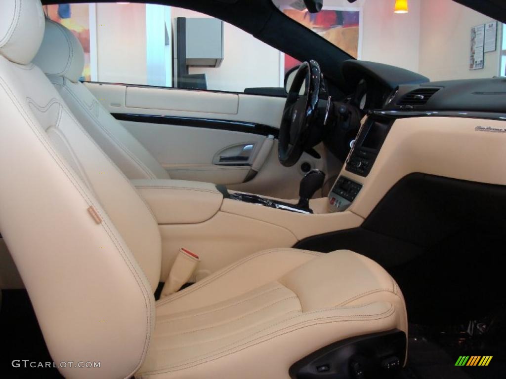 Avorio Interior 2011 Maserati GranTurismo S Photo #49183061