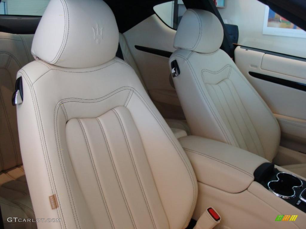 Avorio Interior 2011 Maserati GranTurismo S Photo #49183097