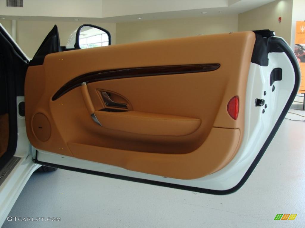 2011 Maserati GranTurismo Convertible GranCabrio Cuoio Door Panel Photo #49183505