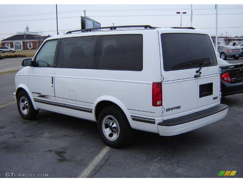 1998 Safari SLX AWD Passenger Van - Ghost White / Medium Grey photo #3