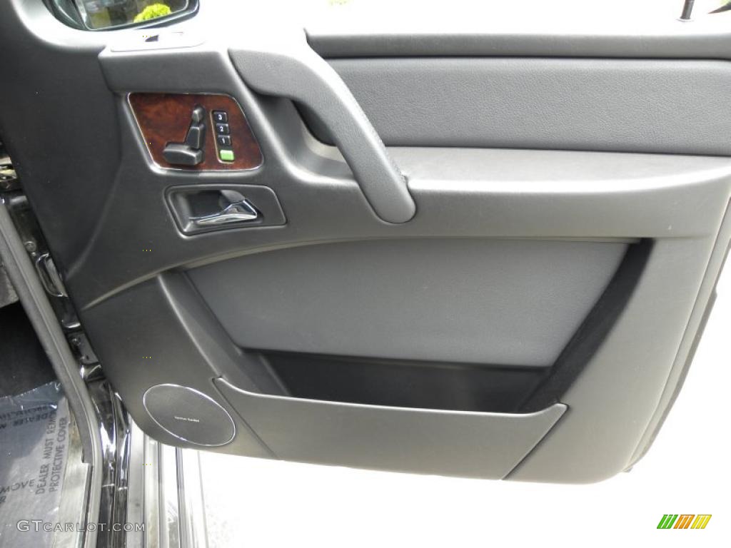 2010 Mercedes-Benz G 550 Black Door Panel Photo #49185701