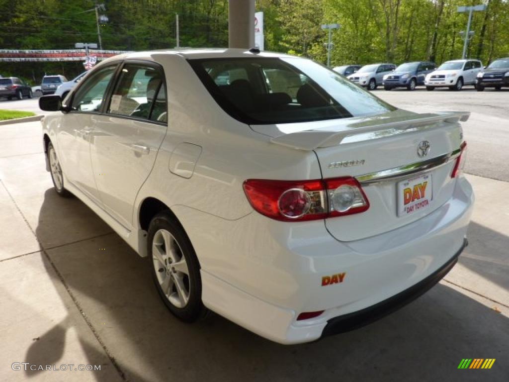 2011 Corolla S - Super White / Dark Charcoal photo #4