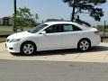 Super White - Camry SE Photo No. 8
