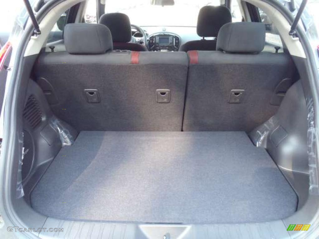 2011 Nissan Juke SV Trunk Photo #49196762