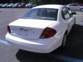 Vibrant White - Taurus LX Photo No. 3