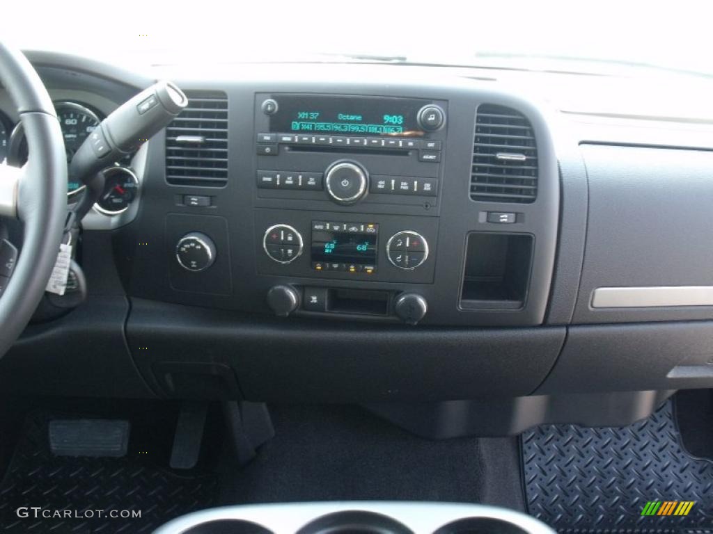 2011 Silverado 1500 LT Extended Cab 4x4 - Black / Ebony photo #12