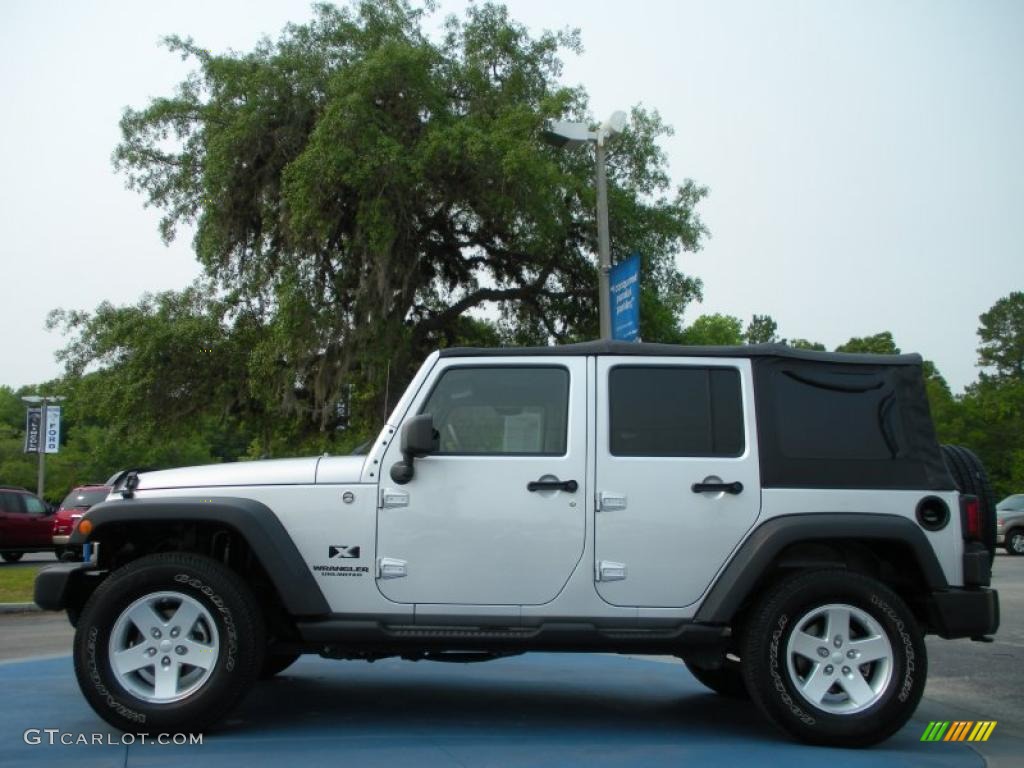 Bright Silver Metallic 2009 Jeep Wrangler Unlimited X 4x4 Exterior Photo #49199192