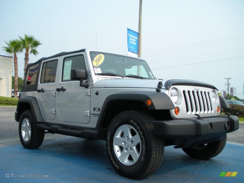 Bright Silver Metallic 2009 Jeep Wrangler Unlimited X 4x4 Exterior Photo #49199279