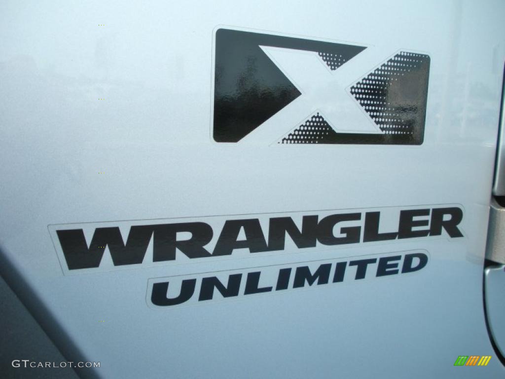 2009 Jeep Wrangler Unlimited X 4x4 Marks and Logos Photo #49199309