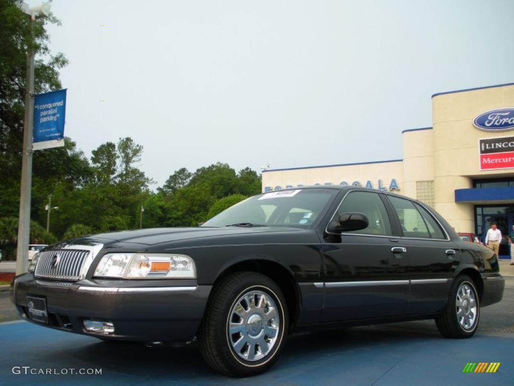 2007 Grand Marquis LS - Black Clearcoat / Light Camel photo #1