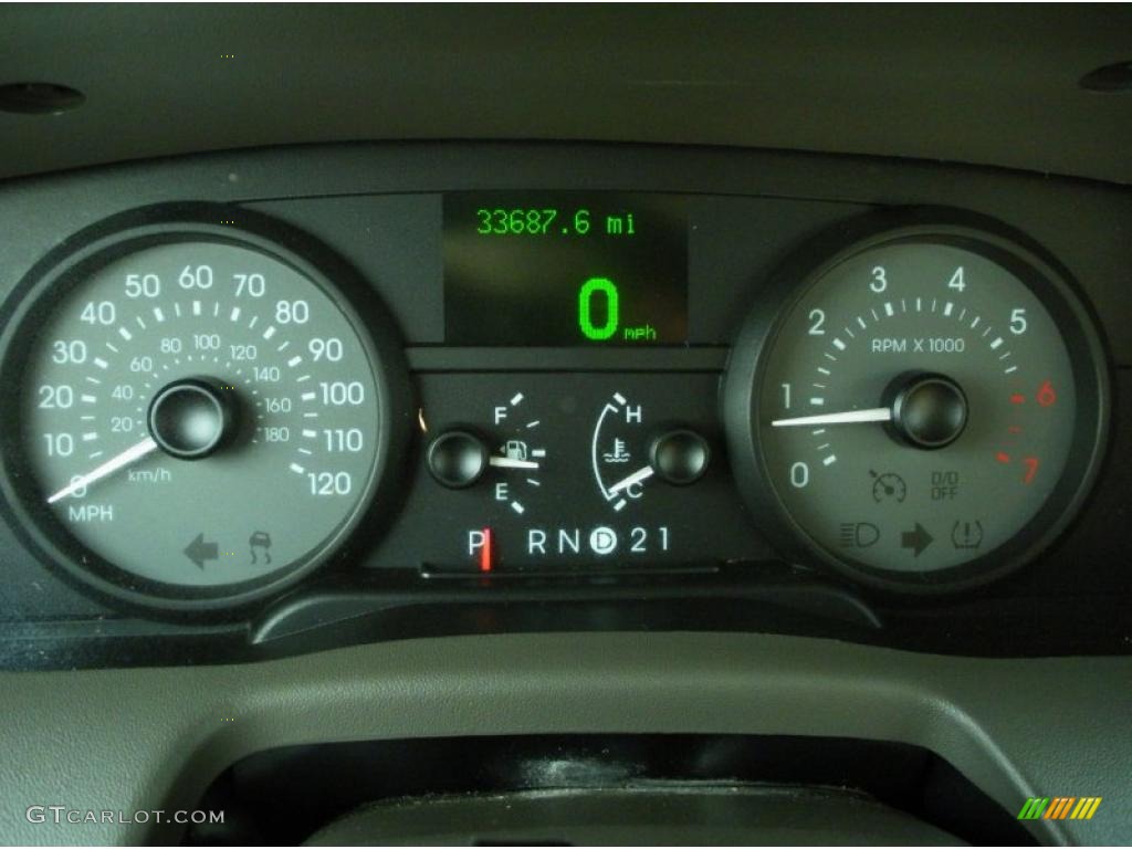 2007 Mercury Grand Marquis LS Gauges Photo #49199927