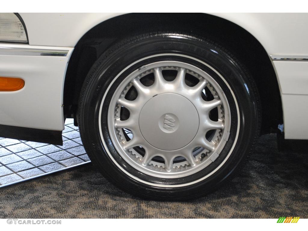 1999 Buick Park Avenue Standard Park Avenue Model Wheel Photo #49200800