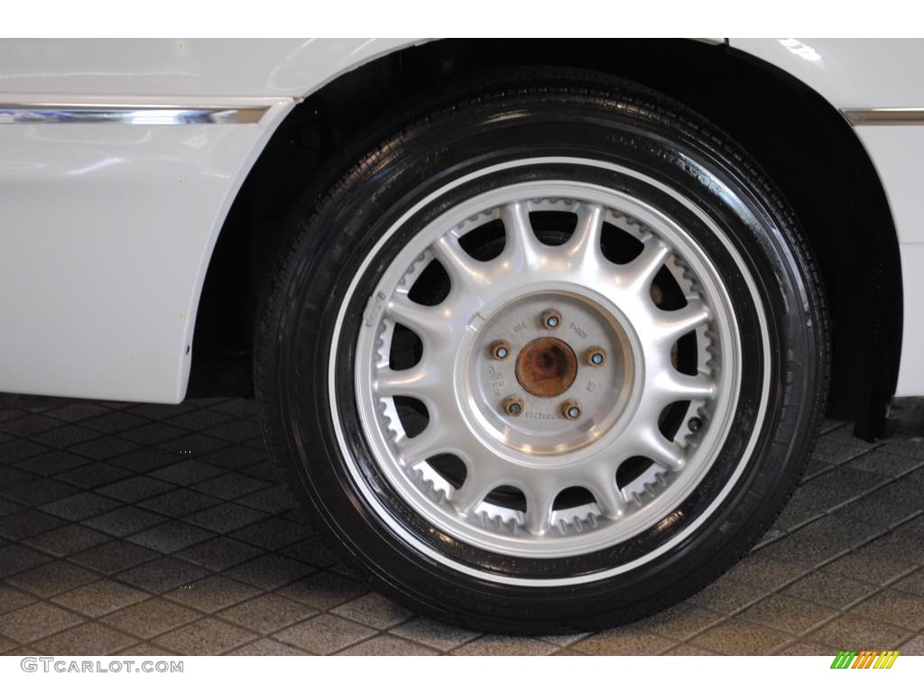 1999 Buick Park Avenue Standard Park Avenue Model Wheel Photo #49200836