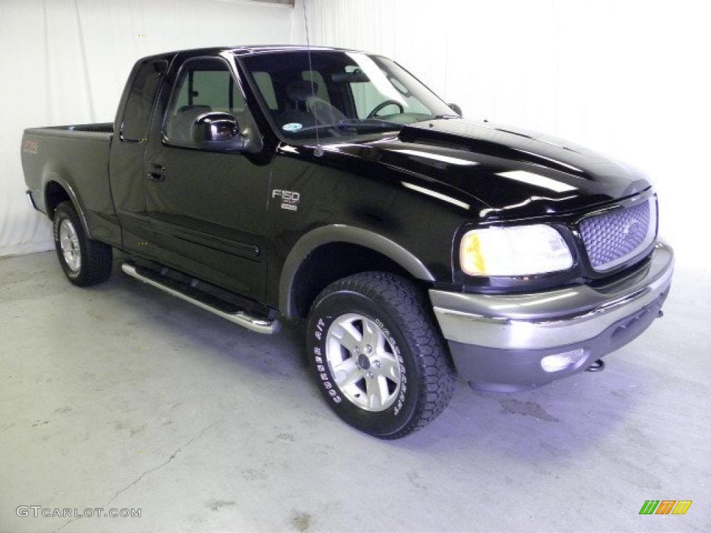 2002 F150 XLT SuperCab 4x4 - Black / Medium Graphite photo #1