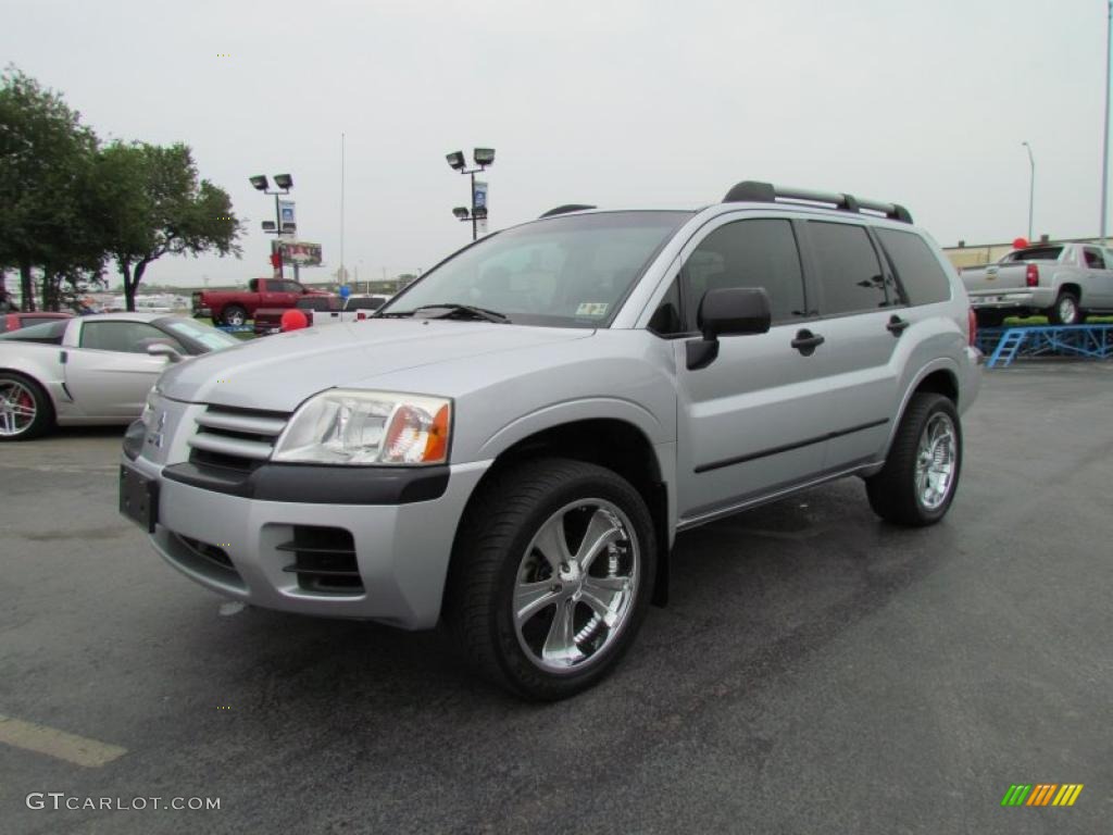 Sterling Silver Metallic 2004 Mitsubishi Endeavor LS AWD Exterior Photo #49204745