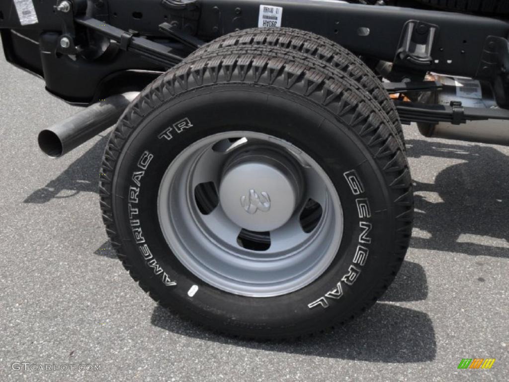 2011 Dodge Ram 3500 HD ST Crew Cab 4x4 Chassis Wheel Photos